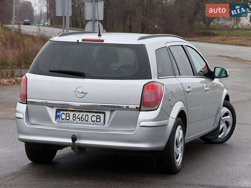 Універсал Opel Astra 2010 в Мені