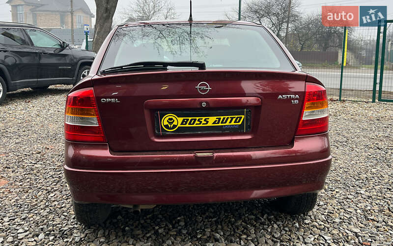 Хетчбек Opel Astra 2000 в Коломиї