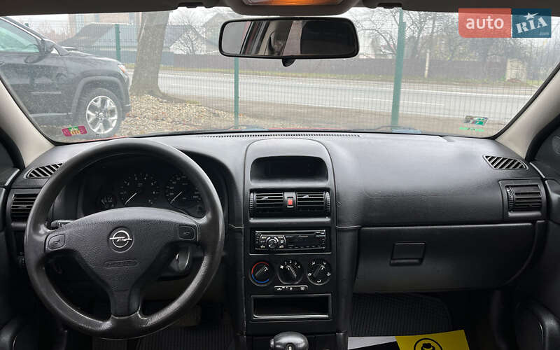 Хетчбек Opel Astra 2000 в Коломиї