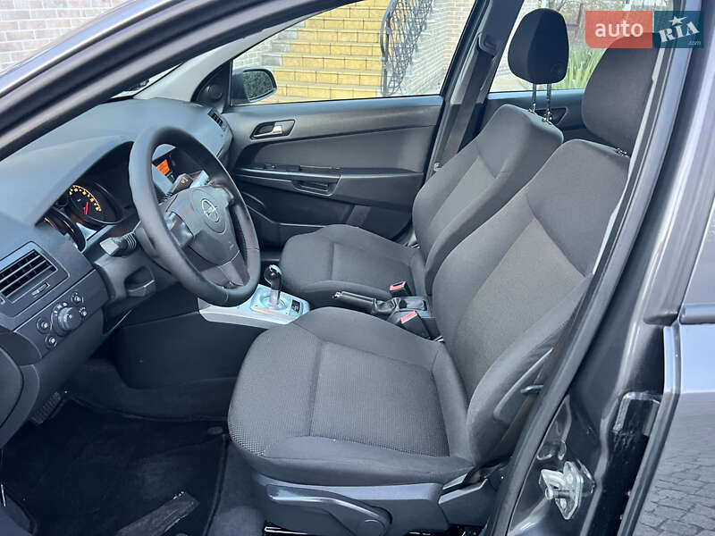 Універсал Opel Astra 2009 в Гнівані