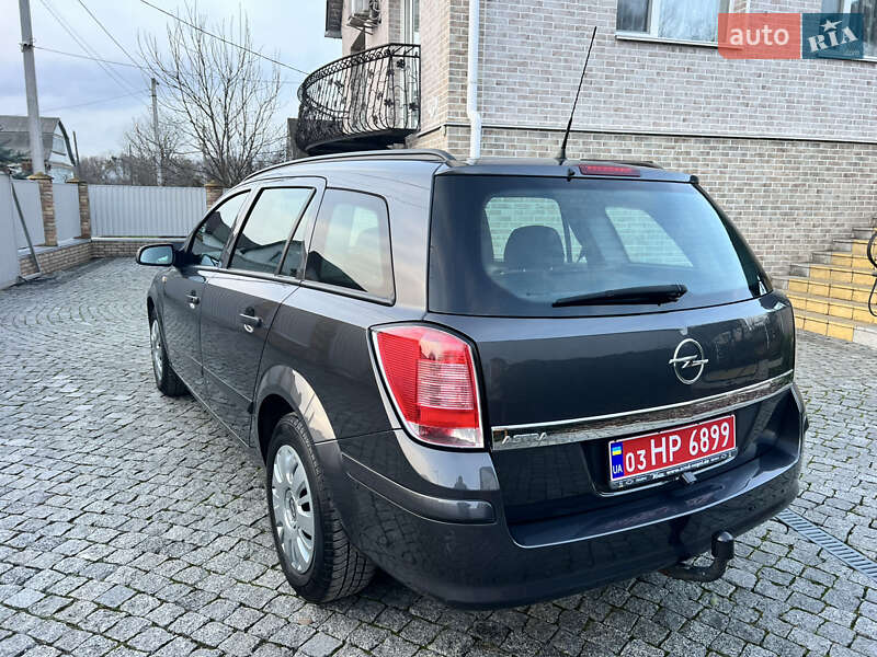 Універсал Opel Astra 2009 в Гнівані