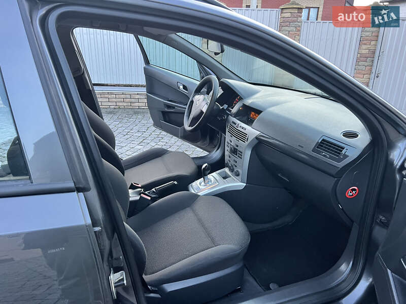 Універсал Opel Astra 2009 в Гнівані