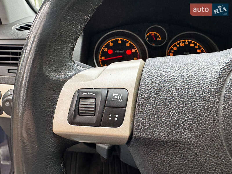 Універсал Opel Astra 2008 в Києві