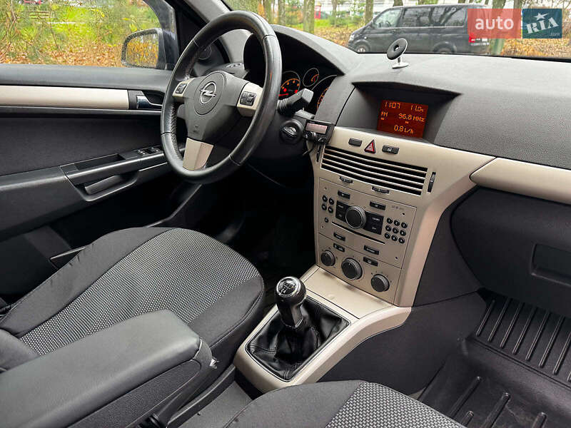 Універсал Opel Astra 2008 в Києві