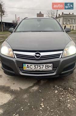 Универсал Opel Astra 2010 в Владимире