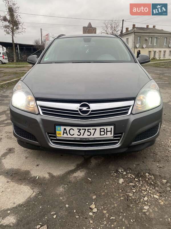 Opel Astra 2010