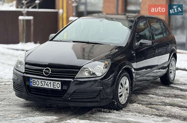 Хэтчбек Opel Astra 2004 в Львове