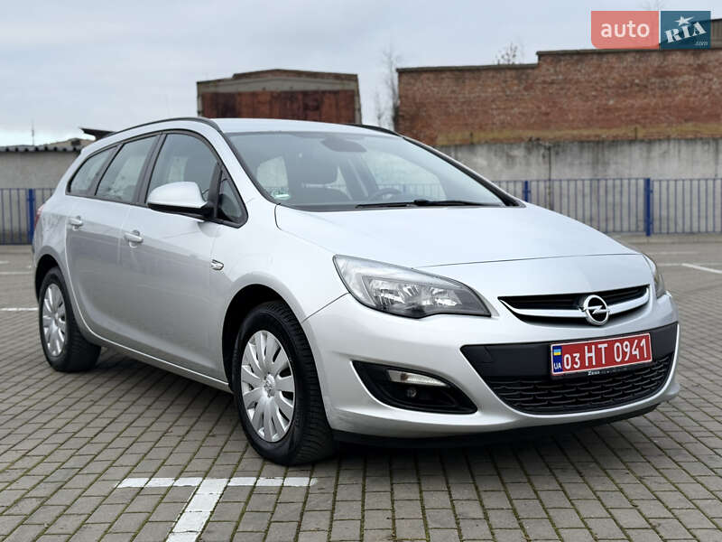 Универсал Opel Astra 2015 в Тернополе