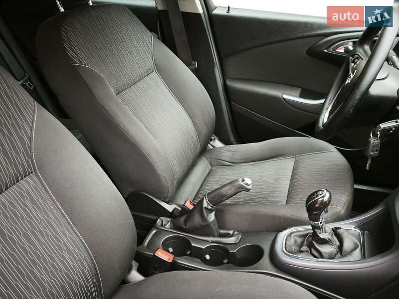 Универсал Opel Astra 2013 в Львове фото 33 Универсал Opel Astra 2013 в Львове