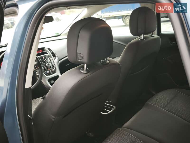 Универсал Opel Astra 2013 в Львове фото 48 Универсал Opel Astra 2013 в Львове