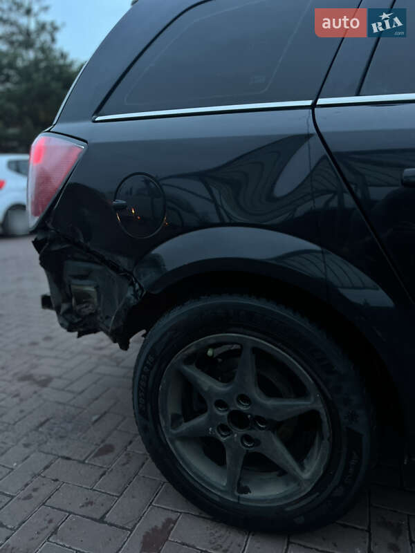 Универсал Opel Astra 2007 в Ровно