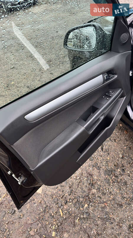 Універсал Opel Astra 2010 в Смілі