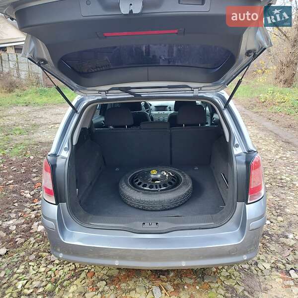 Універсал Opel Astra 2009 в Харкові