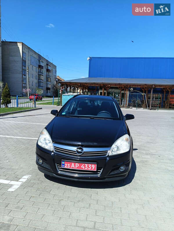 Универсал Opel Astra 2007 в Староконстантинове