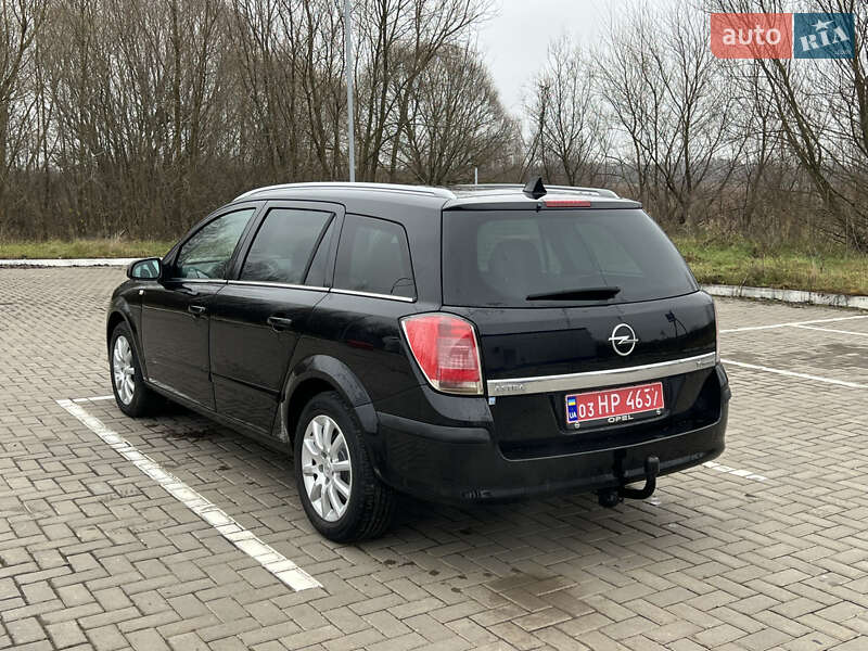 Універсал Opel Astra 2005 в Ковелі