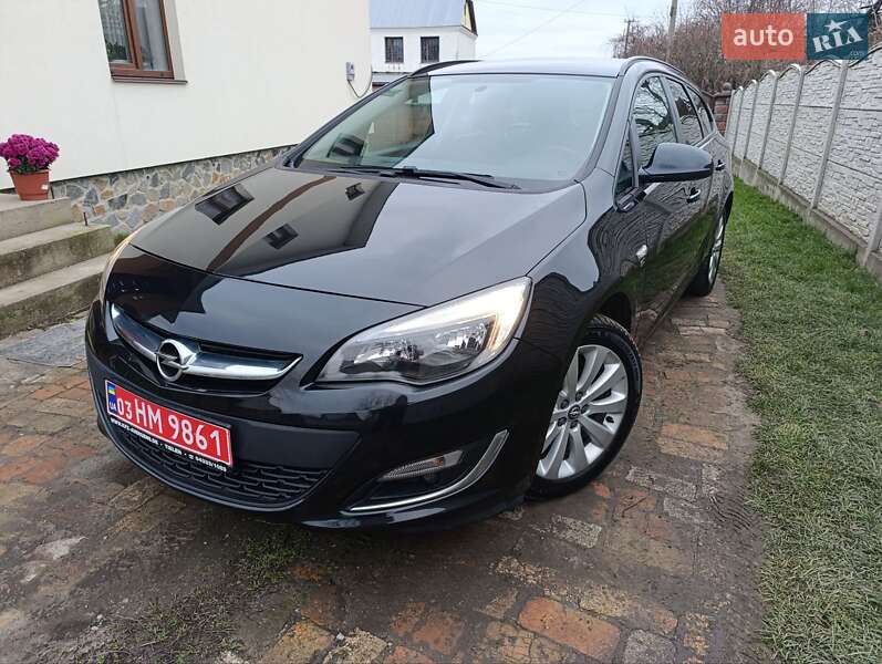 Універсал Opel Astra 2012 в Гощі