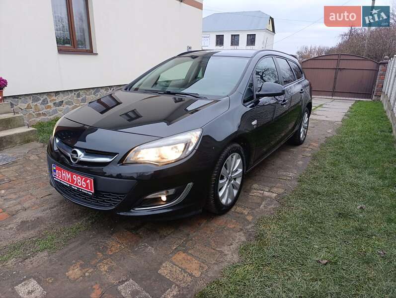 Універсал Opel Astra 2012 в Гощі