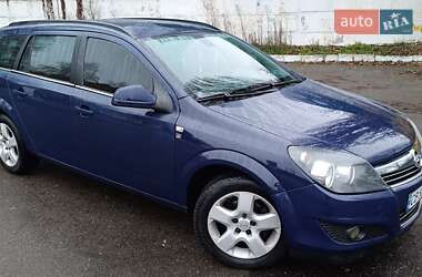 Универсал Opel Astra 2010 в Киеве