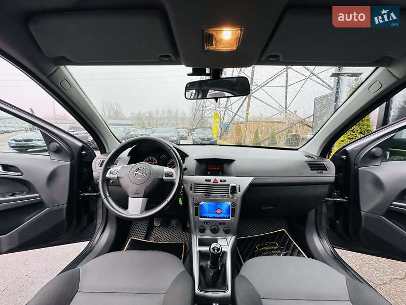 Хетчбек Opel Astra 2012 в Харкові