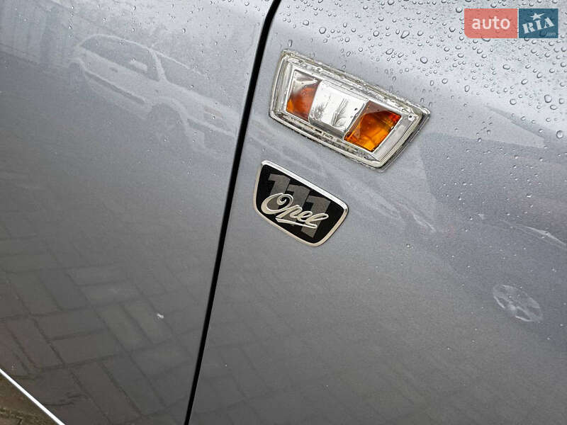 Универсал Opel Astra 2010 в Днепре