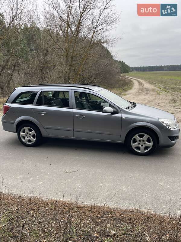Універсал Opel Astra 2008 в Бородянці