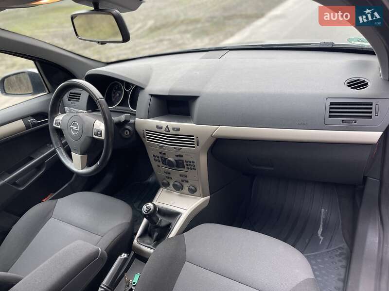 Універсал Opel Astra 2008 в Бородянці