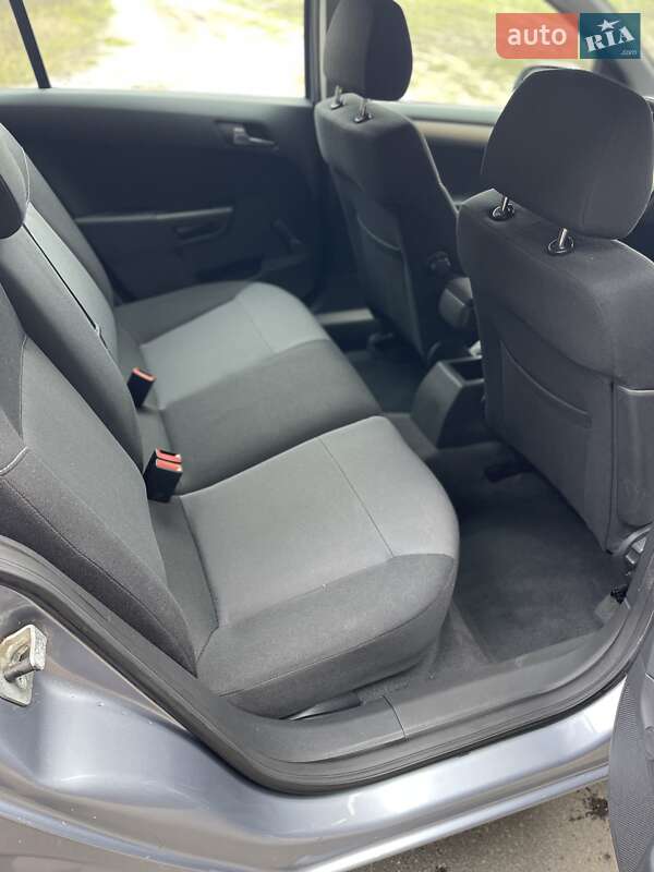 Універсал Opel Astra 2008 в Бородянці