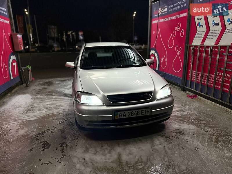 Хетчбек Opel Astra 2000 в Києві