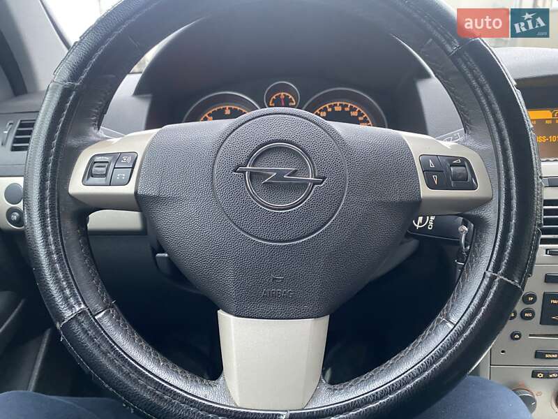 Універсал Opel Astra 2007 в Могилів-Подільському