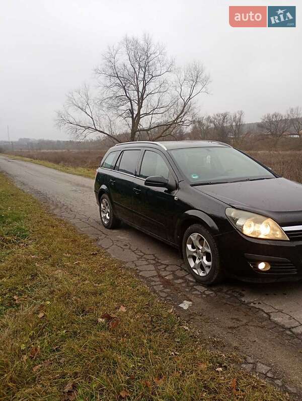 Універсал Opel Astra 2005 в Теребовлі