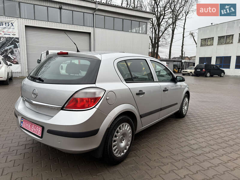 Хетчбек Opel Astra 2004 в Вінниці