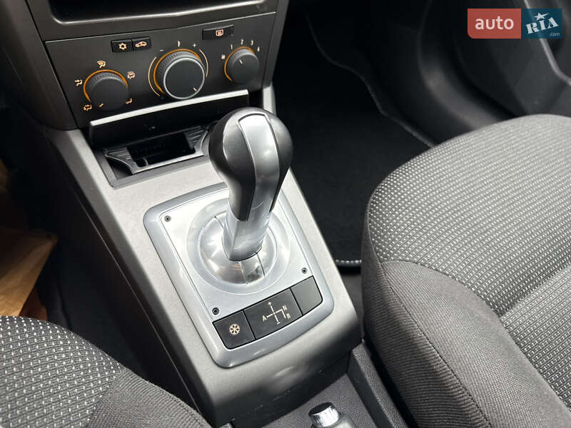 Хетчбек Opel Astra 2004 в Вінниці