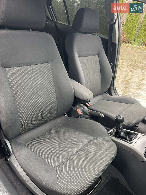 Хэтчбек Opel Astra 2006 в Ровно