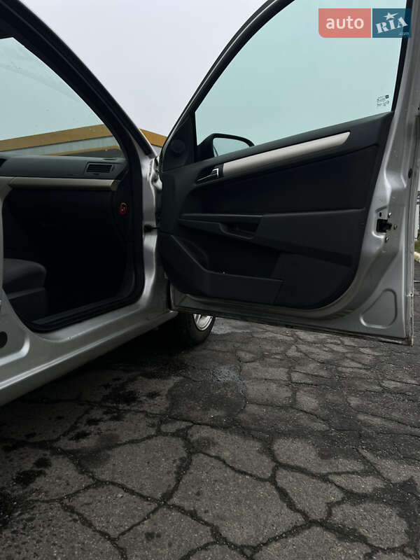 Универсал Opel Astra 2008 в Полтаве фото 10 Универсал Opel Astra 2008 в Полтаве