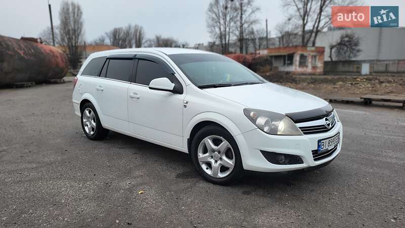 Універсал Opel Astra 2010 в Полтаві фото 7 Універсал Opel Astra 2010 в Полтаві