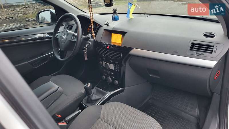 Універсал Opel Astra 2010 в Полтаві фото 45 Універсал Opel Astra 2010 в Полтаві