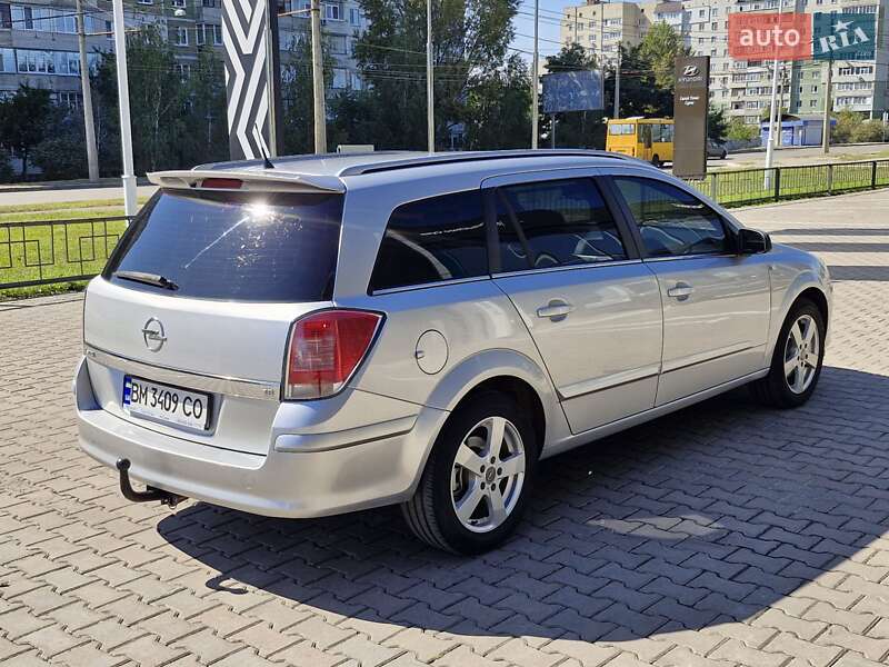Универсал Opel Astra 2006 в Сумах