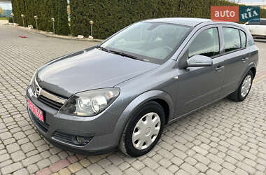 Хэтчбек Opel Astra 2005 в Дунаевцах