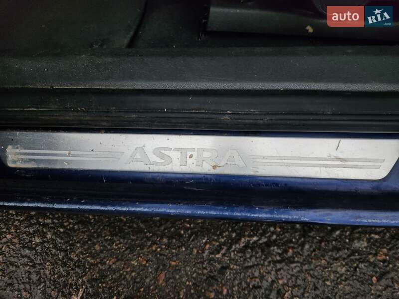 Универсал Opel Astra 2006 в Полтаве