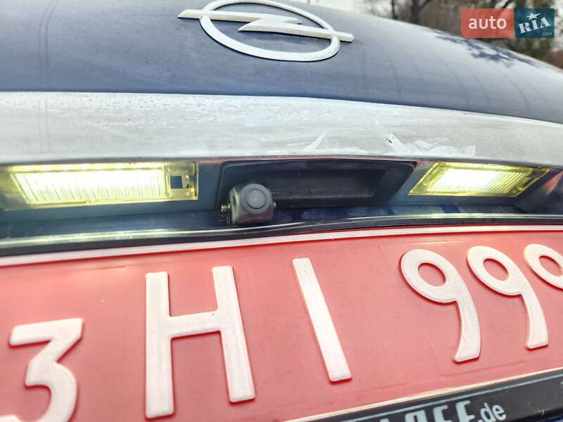 Универсал Opel Astra 2006 в Полтаве