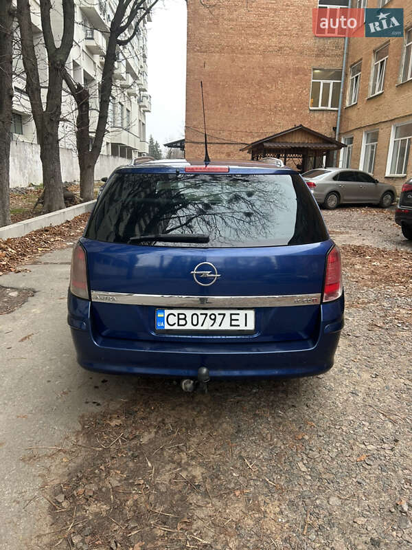 Універсал Opel Astra 2005 в Києві