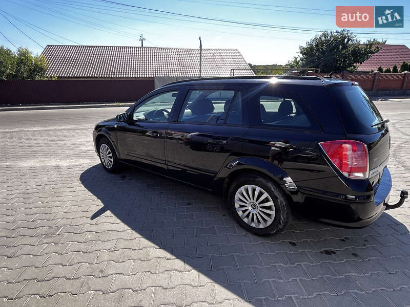 Универсал Opel Astra 2006 в Киеве