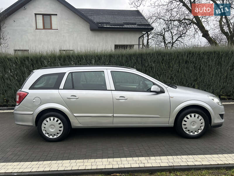 Універсал Opel Astra 2007 в Івано-Франківську