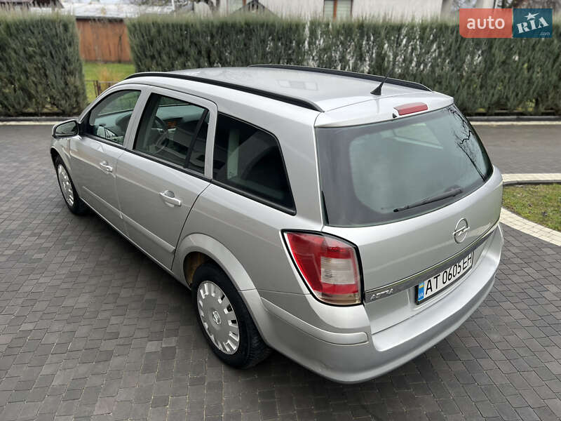 Універсал Opel Astra 2007 в Івано-Франківську