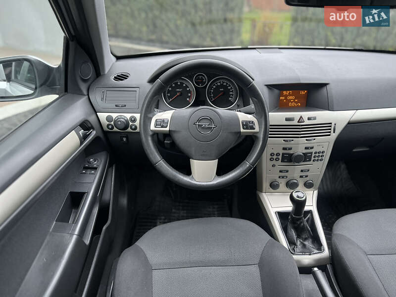 Універсал Opel Astra 2007 в Івано-Франківську