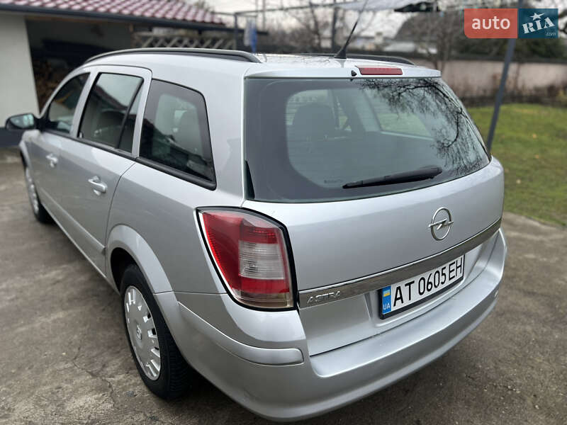 Універсал Opel Astra 2007 в Івано-Франківську