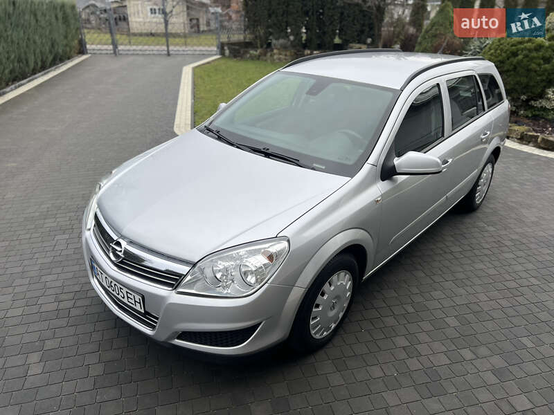 Універсал Opel Astra 2007 в Івано-Франківську