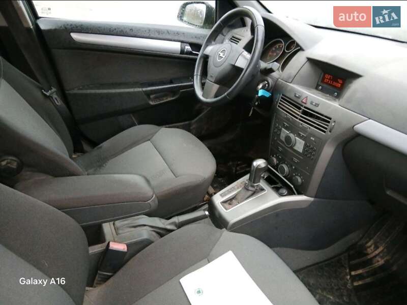 Универсал Opel Astra 2006 в Луцке фото 5 Универсал Opel Astra 2006 в Луцке