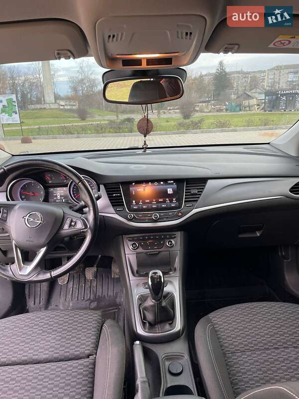 Универсал Opel Astra 2019 в Лановцах