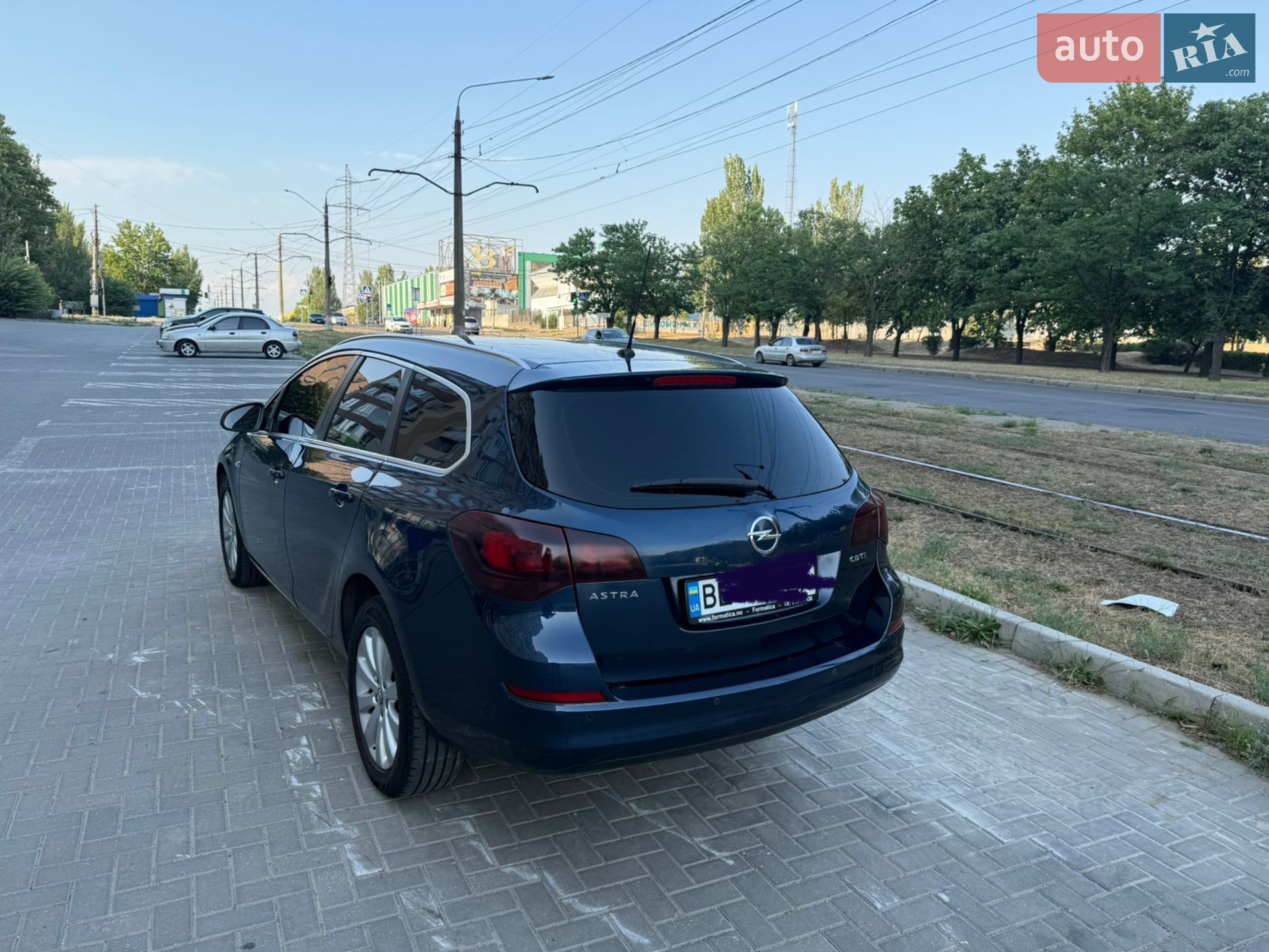 2010 Opel Astra - мініатюра 8